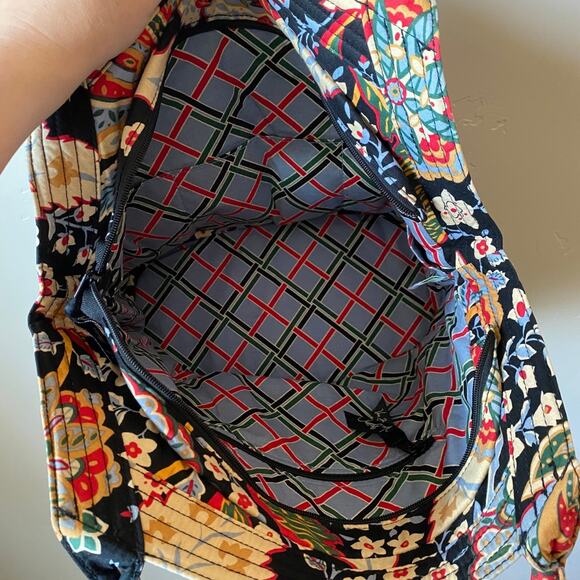 Vera Bradley Floral Purse with matching clutch - Picture 5 of 9